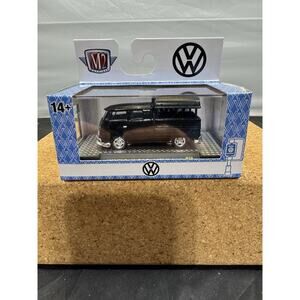 M2 Machines Auto-Thentics Series 101 Black 1960 VW Double Cab Truck USA Model